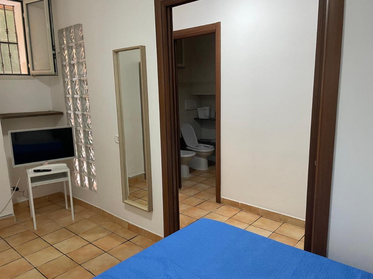 Le Suite Di Ginevra Napels Buitenkant foto