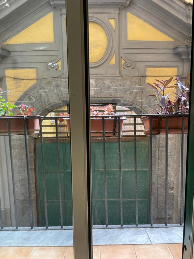Le Suite Di Ginevra Napels Buitenkant foto
